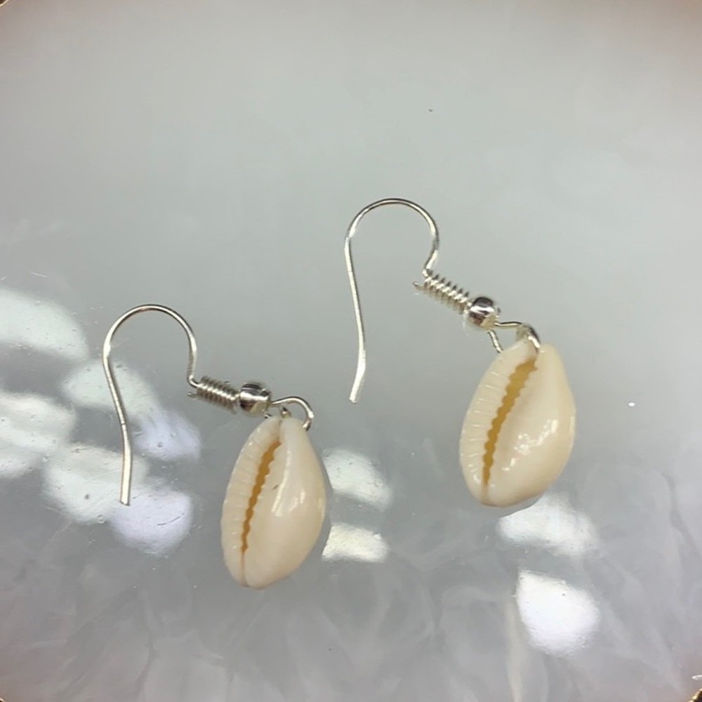 Shell Earrings